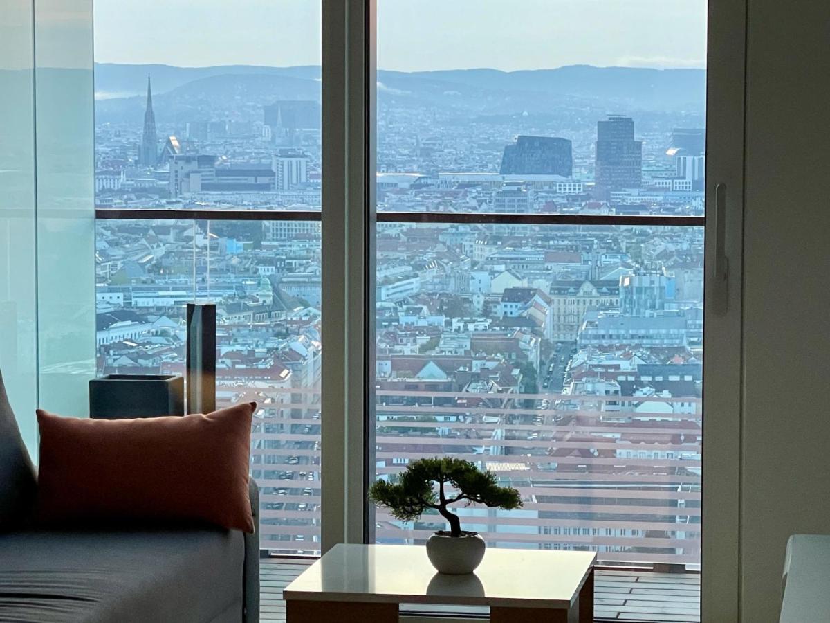 Triiiple Level 31 - Sonnenwohnen Apartment Mit Fantastischem Ausblick Und Parkplatz Vienna Exterior photo